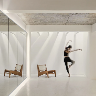 Frameless fitness mirrors