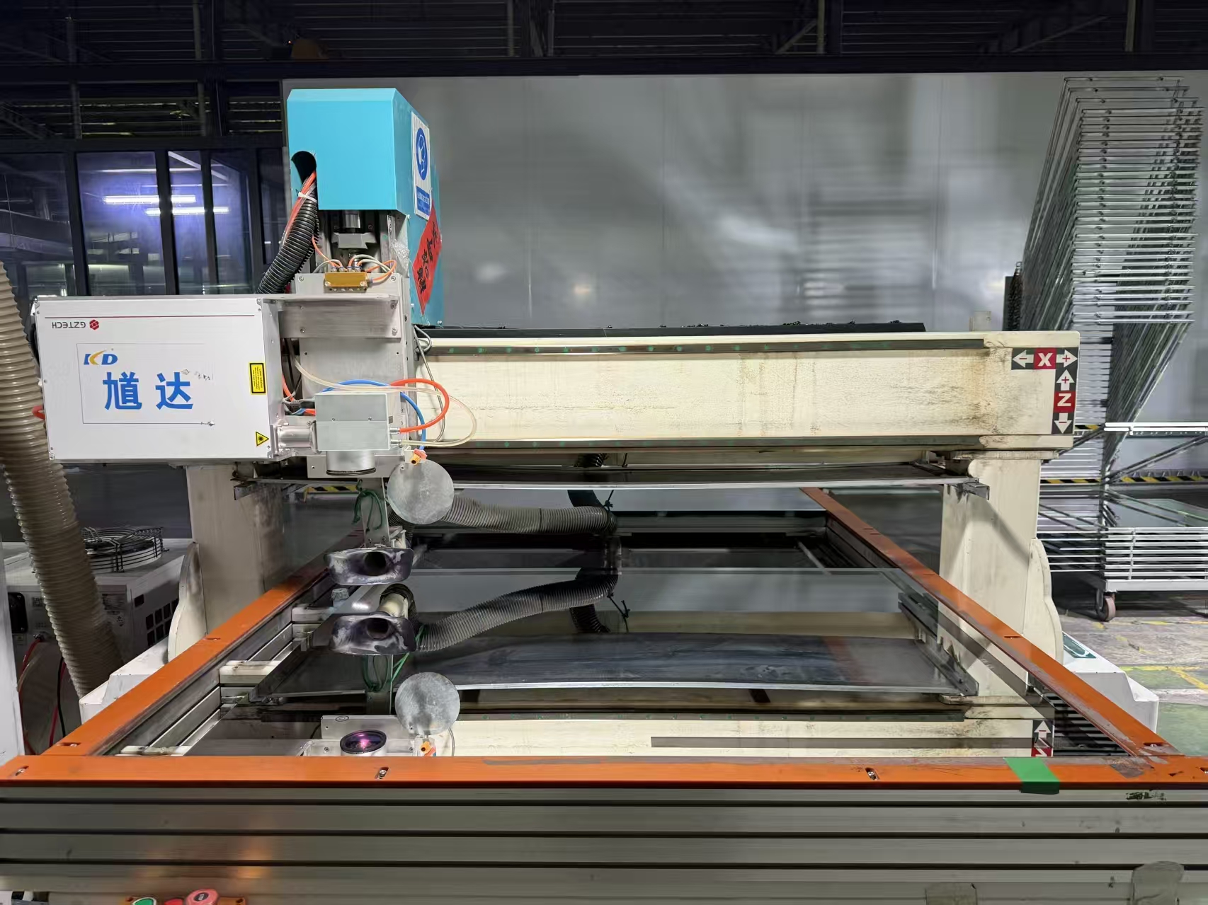 CNC cutting table